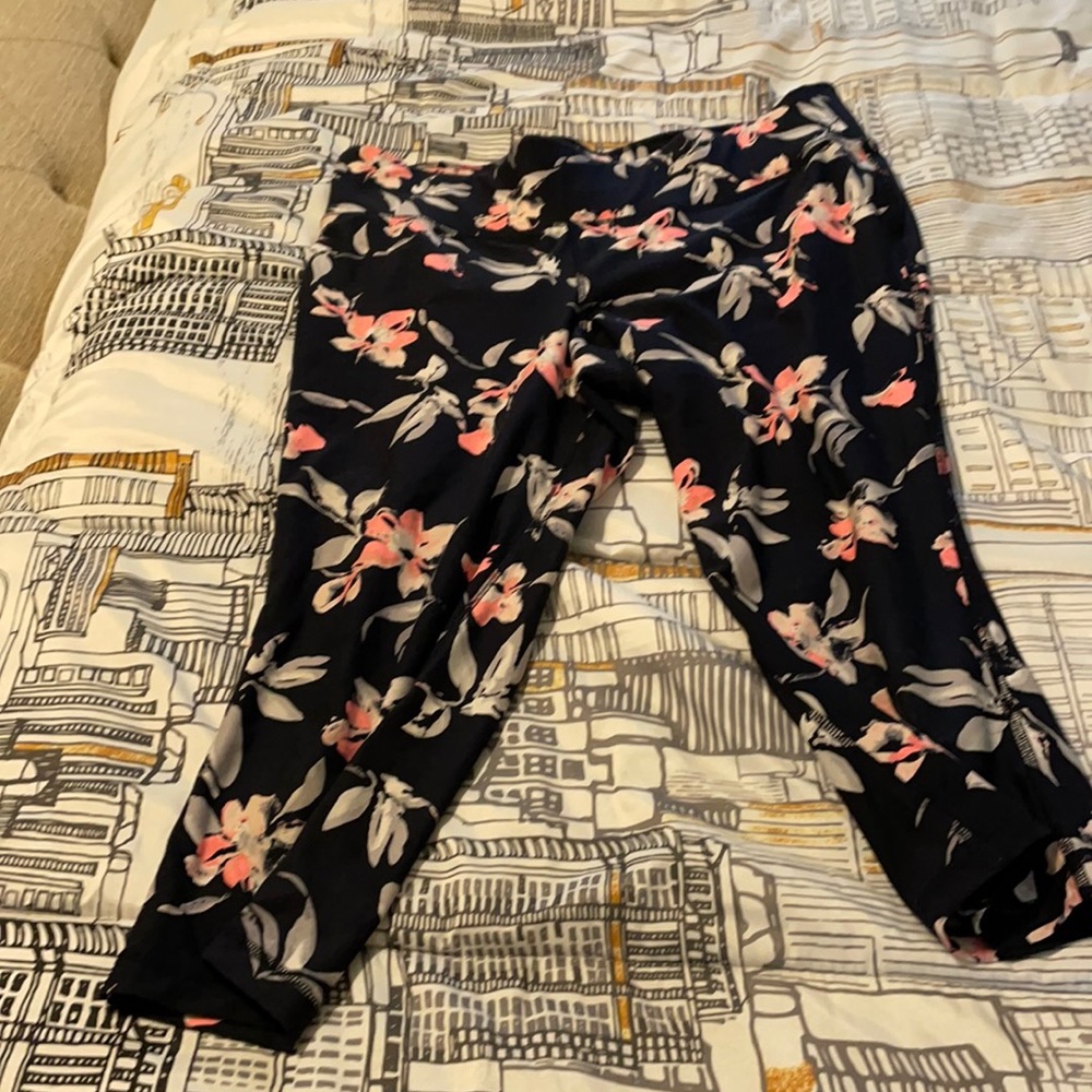 Gorgeous Lane Bryant Livi work out capris